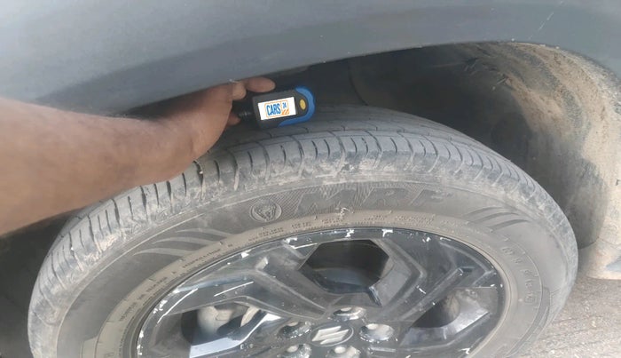 2023 Maruti BREZZA ZXI S-CNG, Petrol, Manual, 64,636 km, tyre