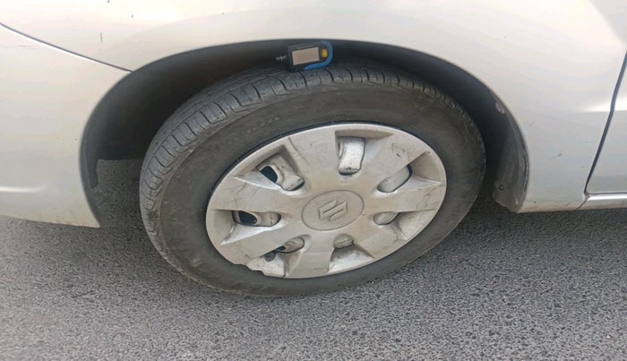 2013 Maruti Zen Estilo LXI CNG, Petrol, Manual, 1,06,843 km, tyre