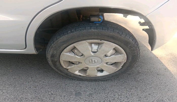 2013 Maruti Zen Estilo LXI CNG, Petrol, Manual, 1,06,843 km, tyre