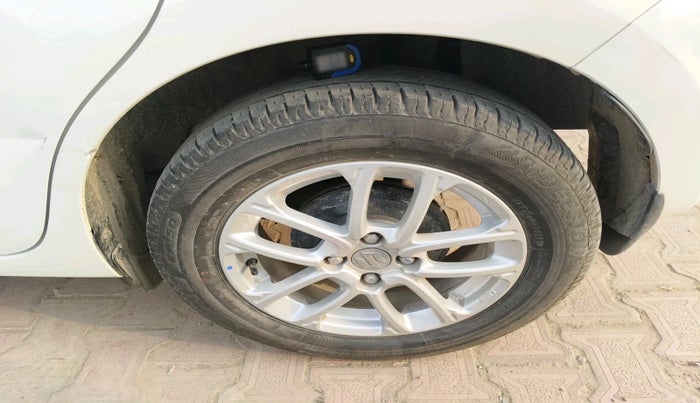 2023 Maruti Swift ZXI, Petrol, Manual, 11,144 km, tyre