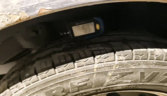 2011 Hyundai Eon D-LITE, Petrol, Manual, 48,868 km, tyre