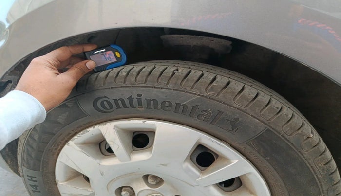 2013 Hyundai i20 MAGNA 1.2, Petrol, Manual, 1,18,000 km, tyre