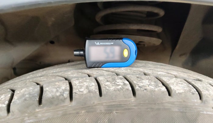 2015 Maruti S Cross ZETA 1.3, Diesel, Manual, 54,357 km, tyre