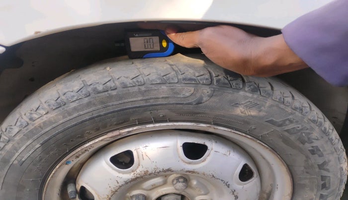 2011 Maruti Zen Estilo LXI, Petrol, Manual, 1,02,057 km, tyre