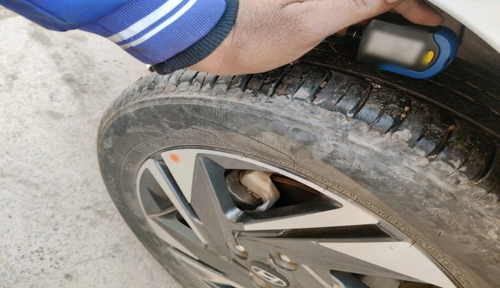 2022 Hyundai NEW I20 ASTA 1.2 MT, Petrol, Manual, 19,306 km, tyre