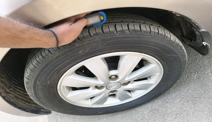 2014 Hyundai i20 ASTA 1.2, Petrol, Manual, 99,677 km, tyre