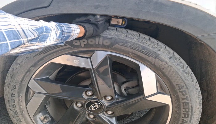 2022 Hyundai ALCAZAR PLATINUM (O) 6STR 2.0 AT, Petrol, Automatic, 44,268 km, tyre