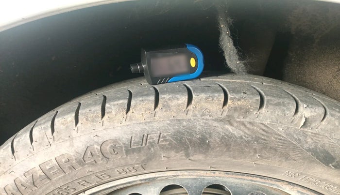 2018 Maruti Baleno DELTA PETROL 1.2, Petrol, Manual, 1,71,987 km, tyre