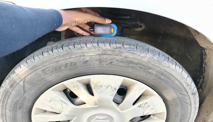 2014 Maruti Swift VDI, Diesel, Manual, 1,20,588 km, tyre