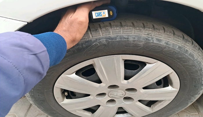 2011 Volkswagen Polo TRENDLINE 1.2L PETROL, Petrol, Manual, 61,694 km, tyre