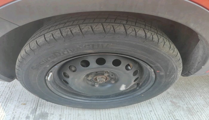 2021 Tata NEXON XMA DIESEL, Diesel, Automatic, 90,042 km, tyre