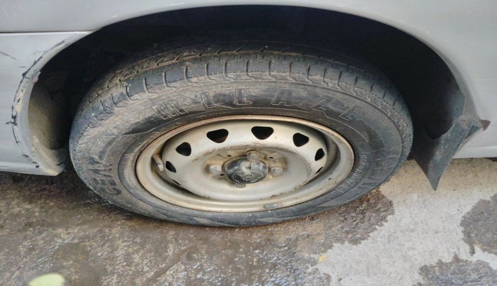 2013 Tata Indica V2 LS DIESEL, Diesel, Manual, 1,55,334 km, tyre