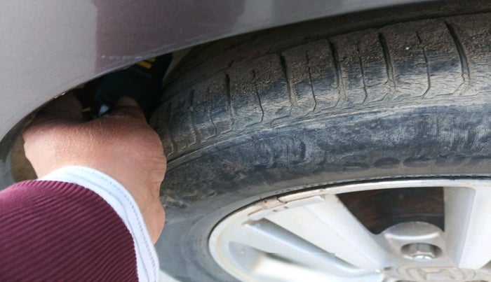 2011 Honda Accord 2.4L I-VTEC MT, Petrol, Manual, 74,106 km, tyre