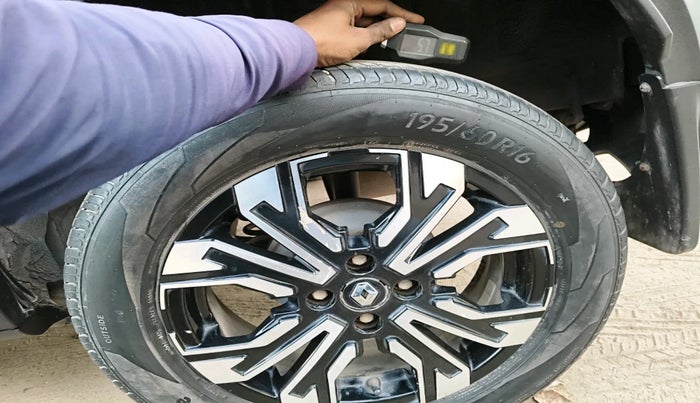 2023 Renault Kiger RXT (O) MT, Petrol, Manual, 43,333 km, tyre