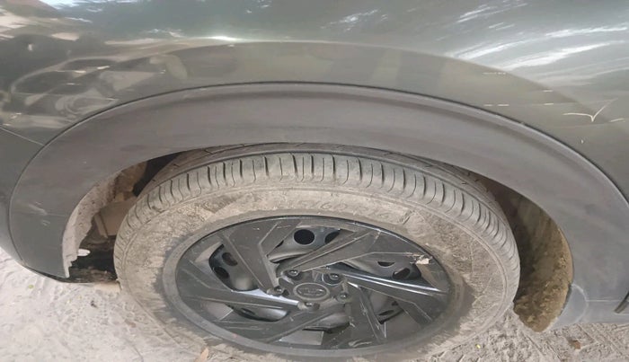 2024 KIA CARENS Gravity 1.5 Petrol MT, Petrol, Manual, 13,681 km, tyre