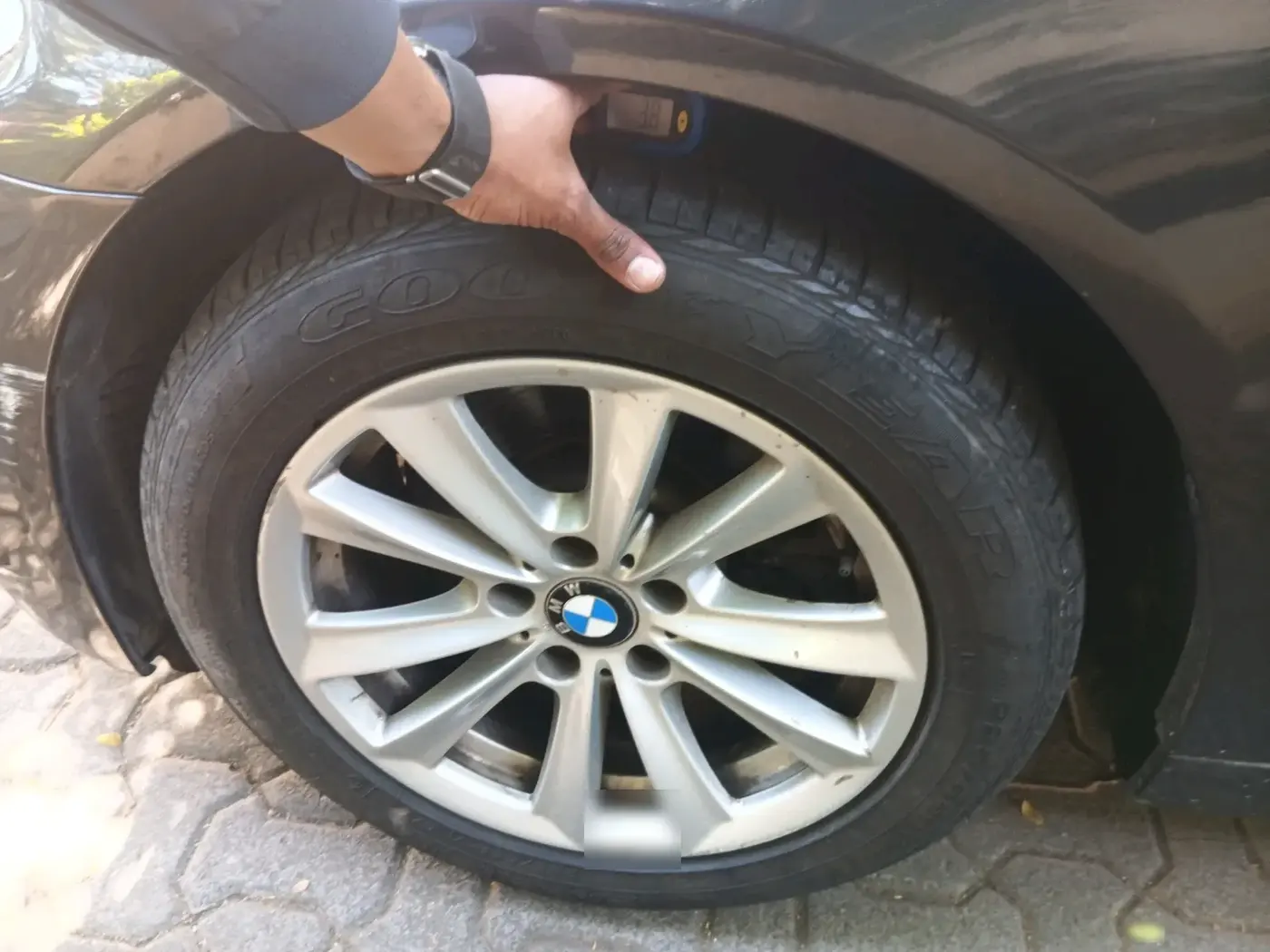 2012 BMW 5 Series 520D 2.0, Diesel, Automatic, 71,849 km, tyre