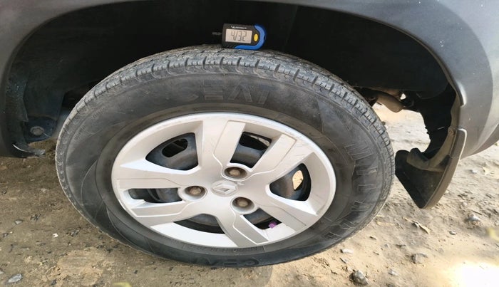 2018 Renault Kwid RXT 0.8 (O), Petrol, Manual, 33,781 km, tyre