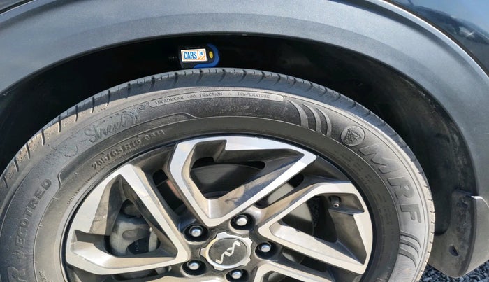 2022 KIA CARENS LUXURY PLUS 1.5 DIESEL AT 6 STR, Diesel, Automatic, 84,892 km, tyre