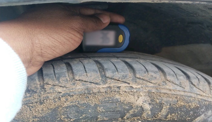 2023 Renault Kwid RXT 1.0, Petrol, Manual, 41,969 km, tyre