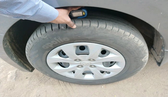 2016 Hyundai Elite i20 SPORTZ 1.2, Petrol, Manual, 49,026 km, tyre