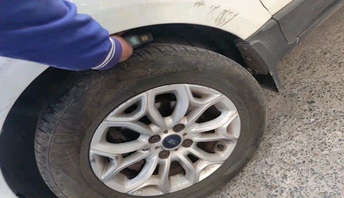 2017 Ford Ecosport TITANIUM 1.5L DIESEL, Diesel, Manual, 1,50,706 km, tyre