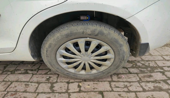 2015 Maruti Swift Dzire VXI, Petrol, Manual, 36,003 km, tyre