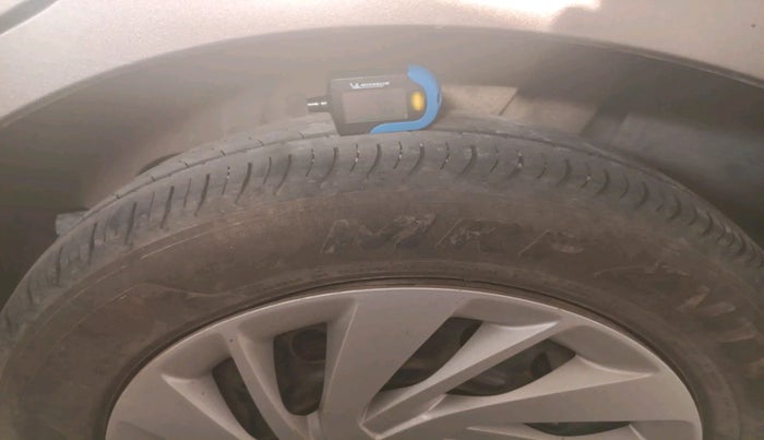 2020 Maruti Ertiga VXI CNG, Petrol, Manual, 72,519 km, tyre