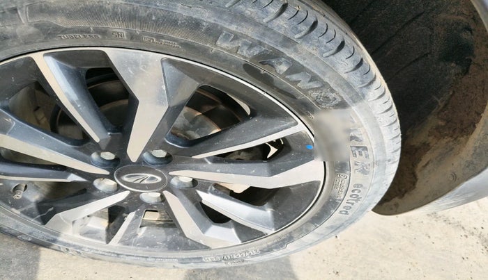 2021 Mahindra XUV300 W8 (O) 1.2 PETROL, Petrol, Manual, 41,711 km, tyre