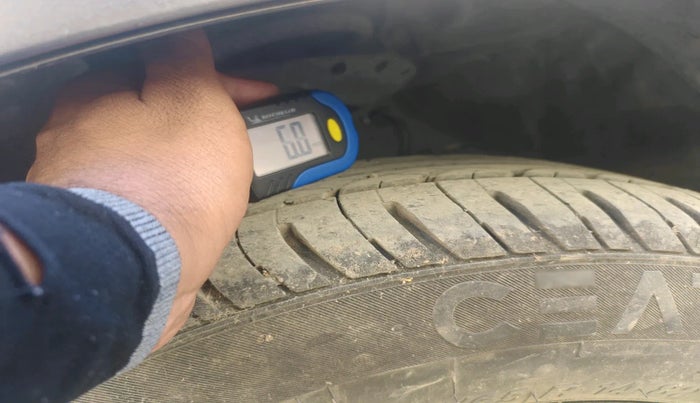 2013 Honda Amaze 1.5L I-DTEC S, Diesel, Manual, 1,07,475 km, tyre