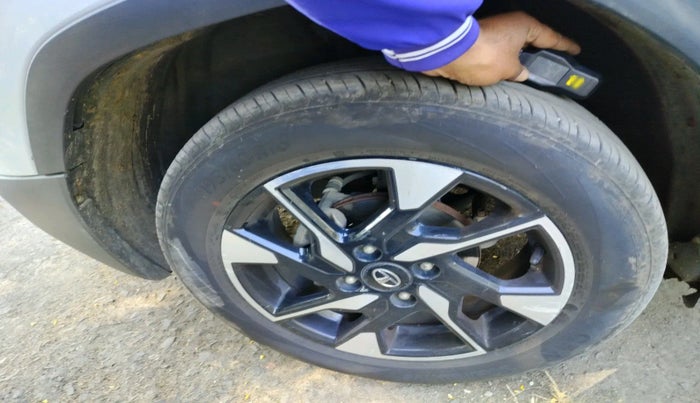 2022 Tata PUNCH CREATIVE  MT, Petrol, Manual, 83,040 km, tyre