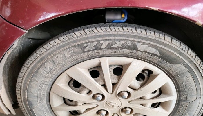 2015 Hyundai i10 SPORTZ 1.1, Petrol, Manual, 69,988 km, tyre