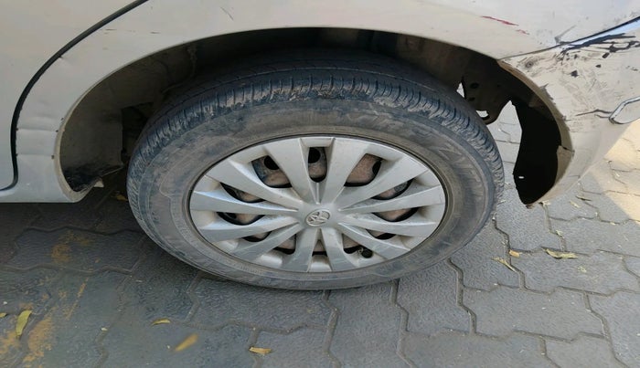 2013 Toyota Etios Liva GD, Diesel, Manual, 2,04,068 km, tyre