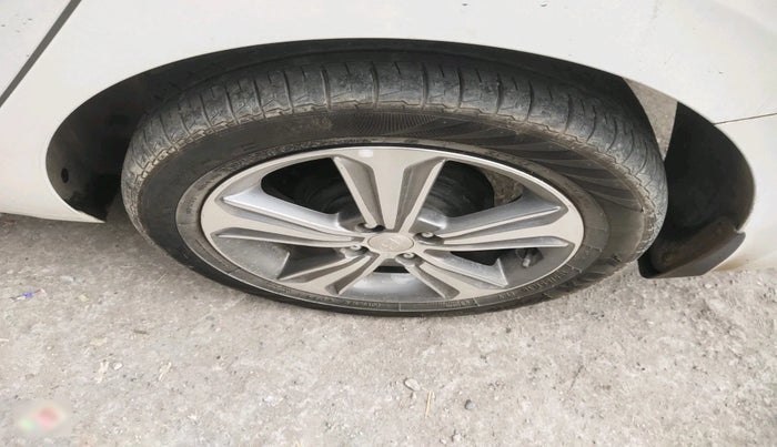 2018 Hyundai Verna 1.6 SX (O) CRDI MT, Diesel, Manual, 78,112 km, tyre