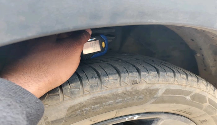 2017 Maruti IGNIS ZETA 1.2 AMT, Petrol, Automatic, 2,18,414 km, tyre