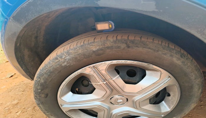 2019 Tata NEXON XT PLUS PETROL, Petrol, Manual, 29,394 km, tyre