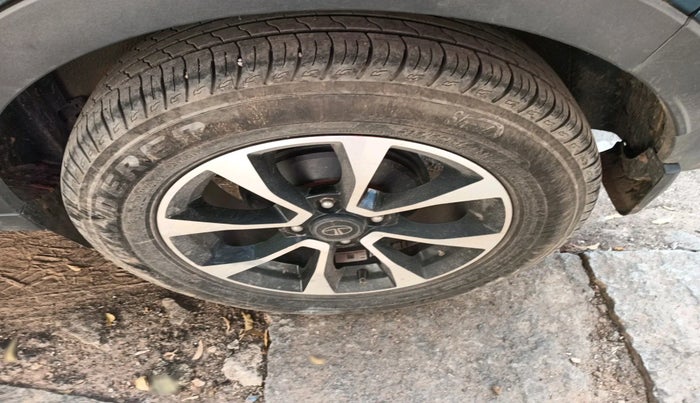 2020 Tata NEXON EV XZ PLUS LUX, Electric, Automatic, 8,482 km, tyre