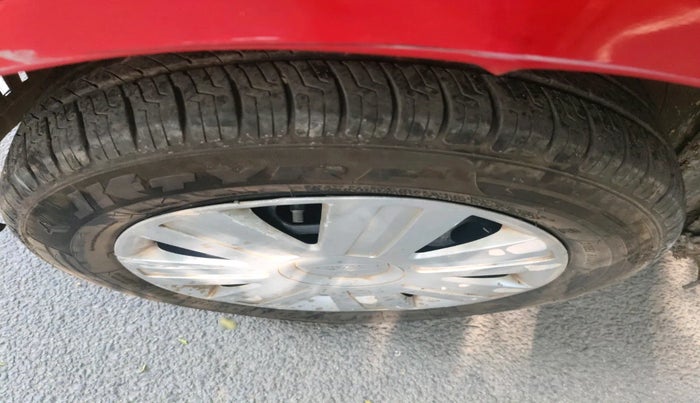 2012 Ford Figo ZXI 1.2 PETROL, Petrol, Manual, 1,03,638 km, tyre