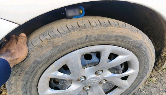 2017 Hyundai Grand i10 SPORTZ 1.2 KAPPA VTVT, Petrol, Manual, 1,27,981 km, tyre