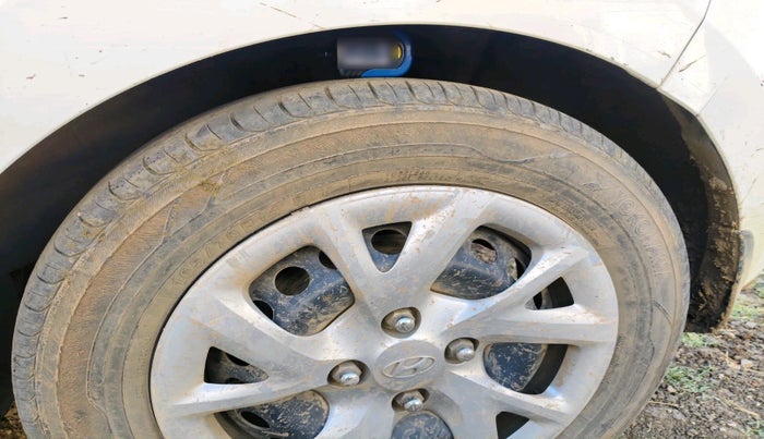 2017 Hyundai Grand i10 SPORTZ 1.2 KAPPA VTVT, Petrol, Manual, 1,27,981 km, tyre