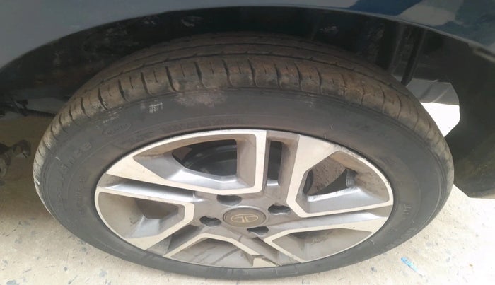 2023 Tata TIGOR XZ PLUS LEATHERETTE, Petrol, Manual, 30,471 km, tyre