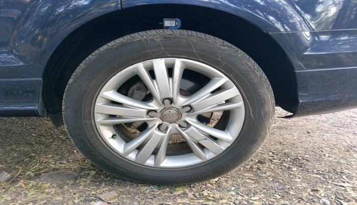 2014 Audi Q7 3.0 TDI QUATTRO, Diesel, Automatic, 66,849 km, tyre