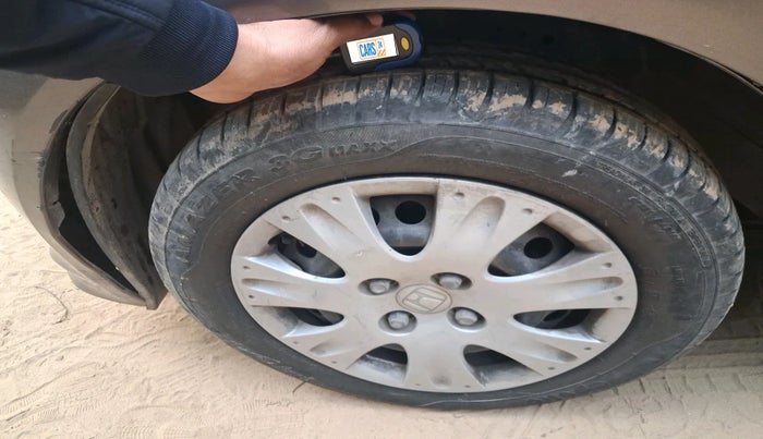 2014 Honda Amaze 1.2L I-VTEC S, Petrol, Manual, 1,15,247 km, tyre