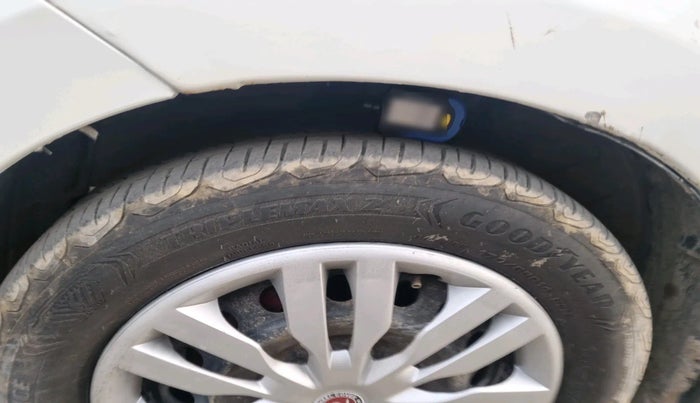 2016 Maruti Celerio VXI CNG, Petrol, Manual, 65,373 km, tyre