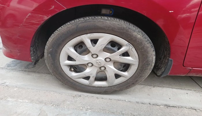 2017 Hyundai Grand i10 ERA 1.2 KAPPA VTVT, Petrol, Manual, 69,210 km, tyre