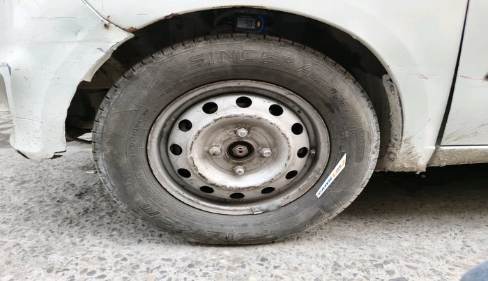 2015 Hyundai i10 MAGNA 1.1, Petrol, Manual, 70,491 km, tyre