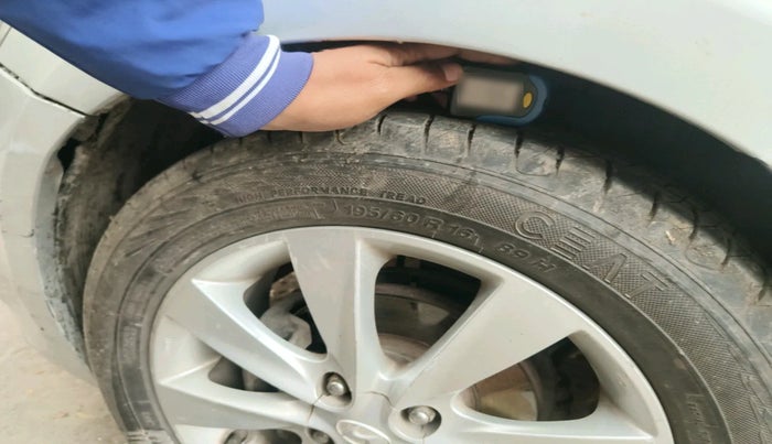 2011 Hyundai Verna FLUIDIC 1.6 VTVT SX, Petrol, Manual, 59,426 km, tyre