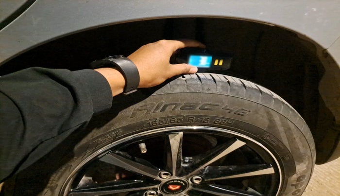 2023 Maruti Baleno DELTA CNG 1.2L, Petrol, Manual, 13,676 km, tyre