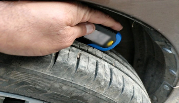 2016 Maruti Ciaz ZDI+ SHVS, Diesel, Manual, 1,51,238 km, tyre