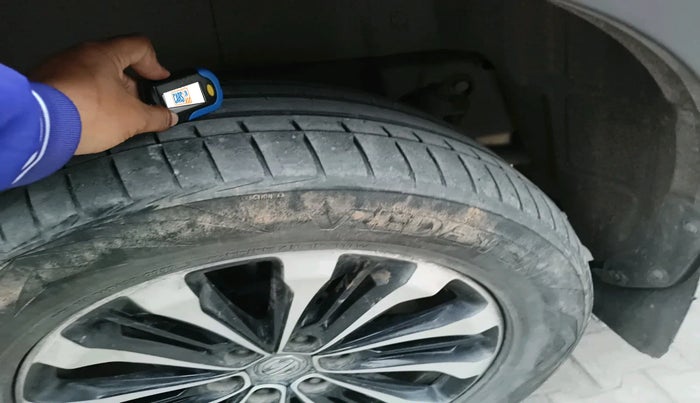 2020 MG GLOSTER SAVVY 6 STR 2.0 TWIN TURBO 4WD, Diesel, Automatic, 99,186 km, tyre