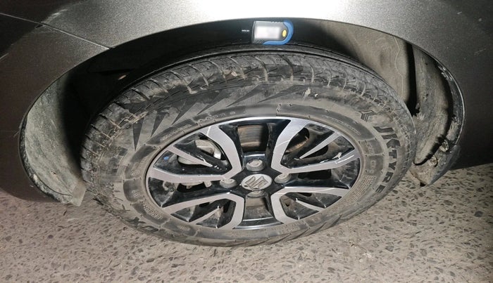 2023 Maruti Swift VXI, Petrol, Manual, 19,993 km, tyre